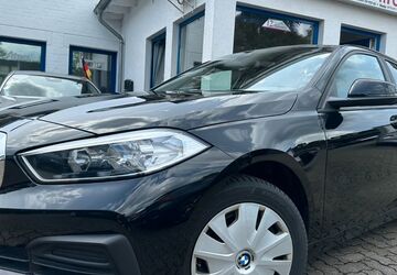 BMW 116 114.000 km 16.499 &euro; Gummersbach (Zwischen Toom Markt und ATU) 51645