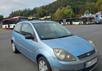 Ford Fiesta 125.000 km 1.999 &euro; Overath 51491