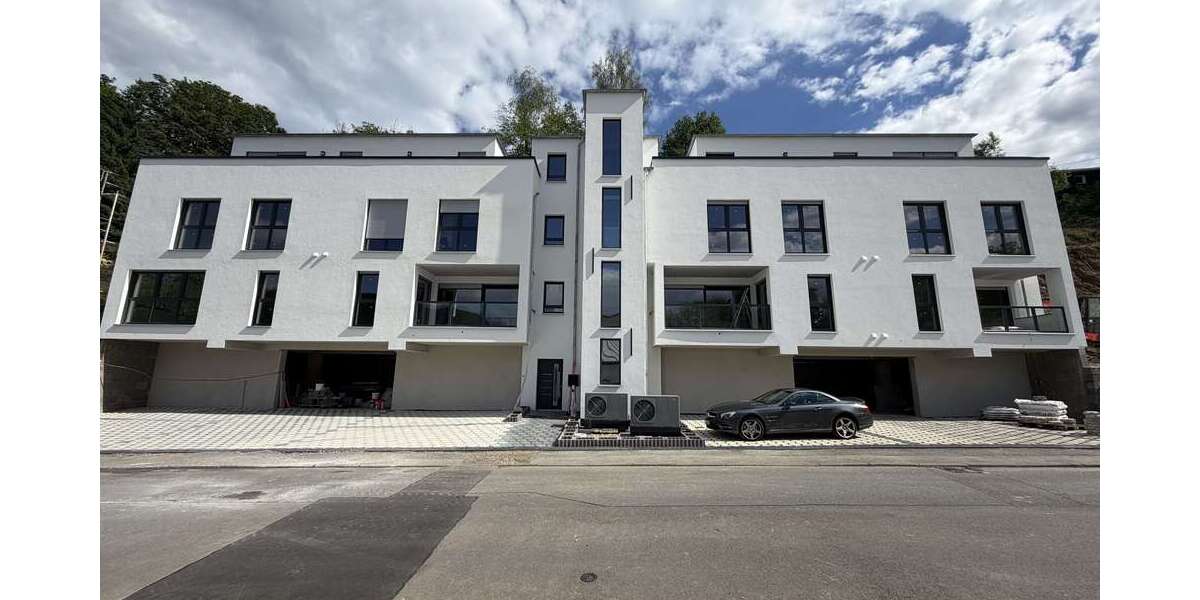 Etagenwohnung Gummersbach Berstig Süd - 3 Zimmer, 108 m&sup2;, 1.300&euro; | Angebot:27071375
