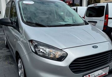 Ford Transit Courier 125.000 km 8.749 &euro; Gummersbach (Zwischen Toom Markt und ATU) 51645