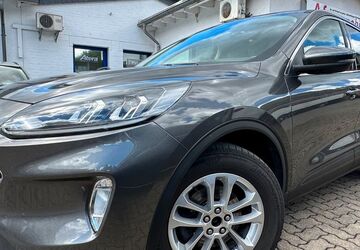 Ford Kuga 103.000 km 14.649 &euro; Gummersbach (Zwischen Toom Markt und ATU) 51645