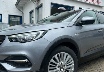 Opel Grandland (X) 65.000 km 12.949 &euro; Gummersbach (Zwischen Toom Markt und ATU) 51645