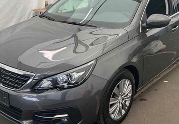 Peugeot 308 109.000 km 9.949 &euro; Gummersbach (Zwischen Toom Markt und ATU) 51645