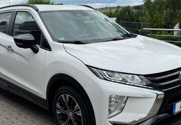 Mitsubishi Eclipse Cross 127.142 km 14.333 &euro; Radevormwald 42477