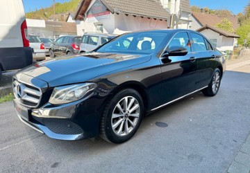 Mercedes-Benz E 220 282.252 km 15.950 &euro; Gummersbach OT Niederseßmar 51645