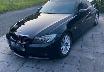 BMW 318 325.000 km 3.499 &euro; Freudenberg 57258