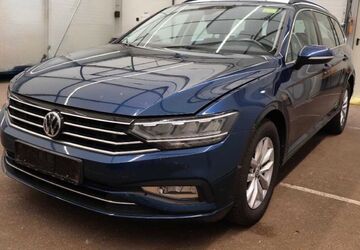 VW Passat Variant 108.000 km 15.949 &euro; Gummersbach (Zwischen Toom Markt und ATU) 51645